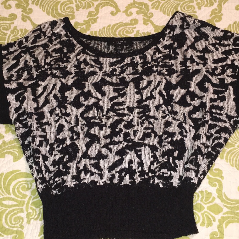 Nine west jeans Sz M short sweater